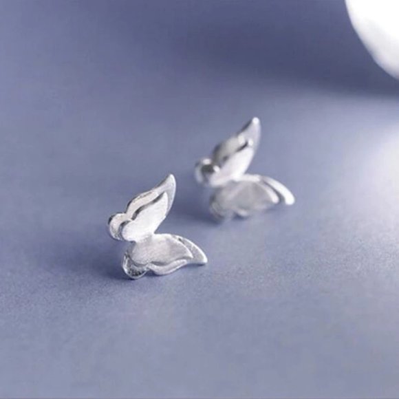 NEW 925 Sterling Silver Butterfly Stud Earrings - Picture 3 of 8